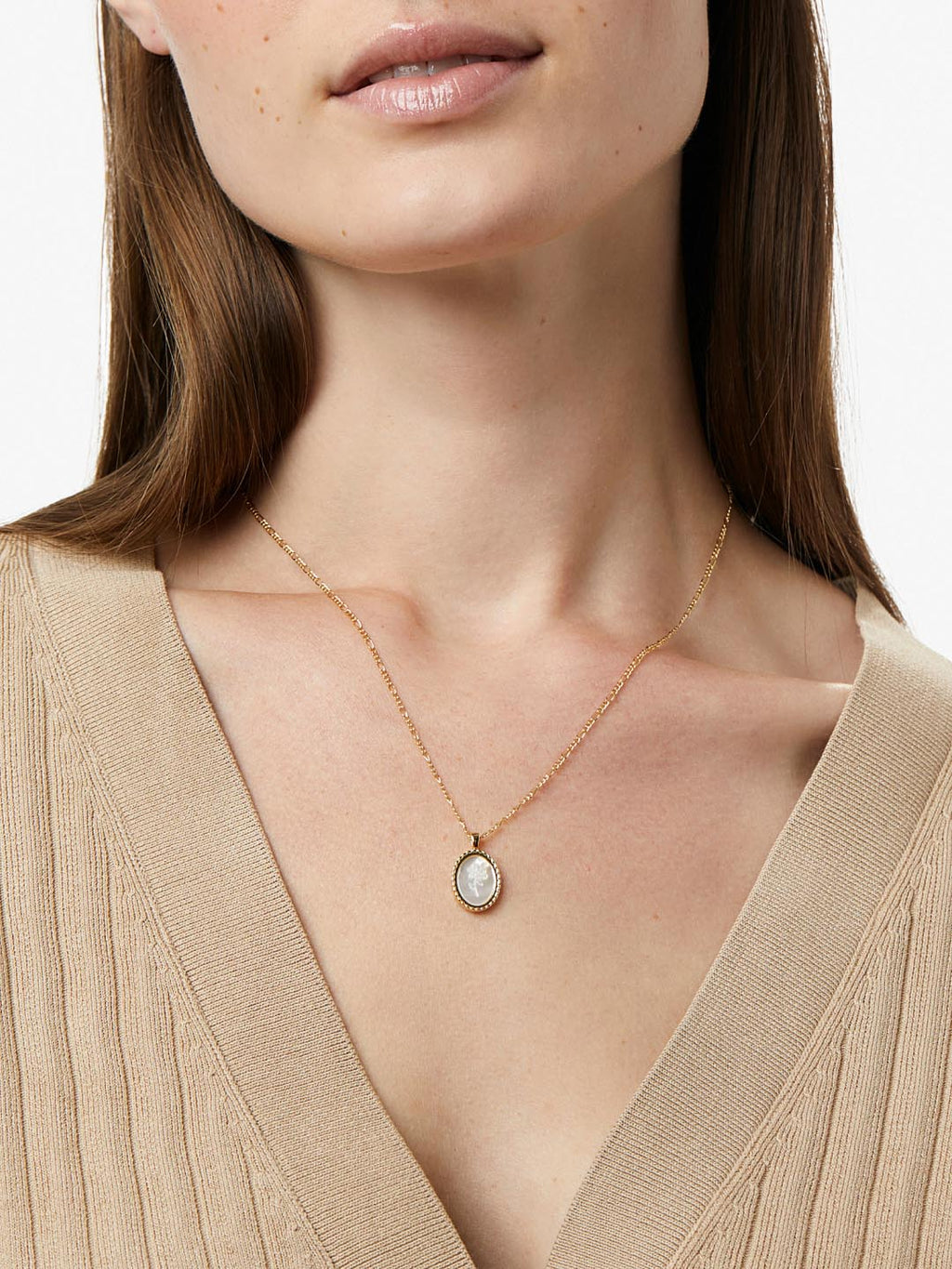 Rose Engraved Necklace - Hannah