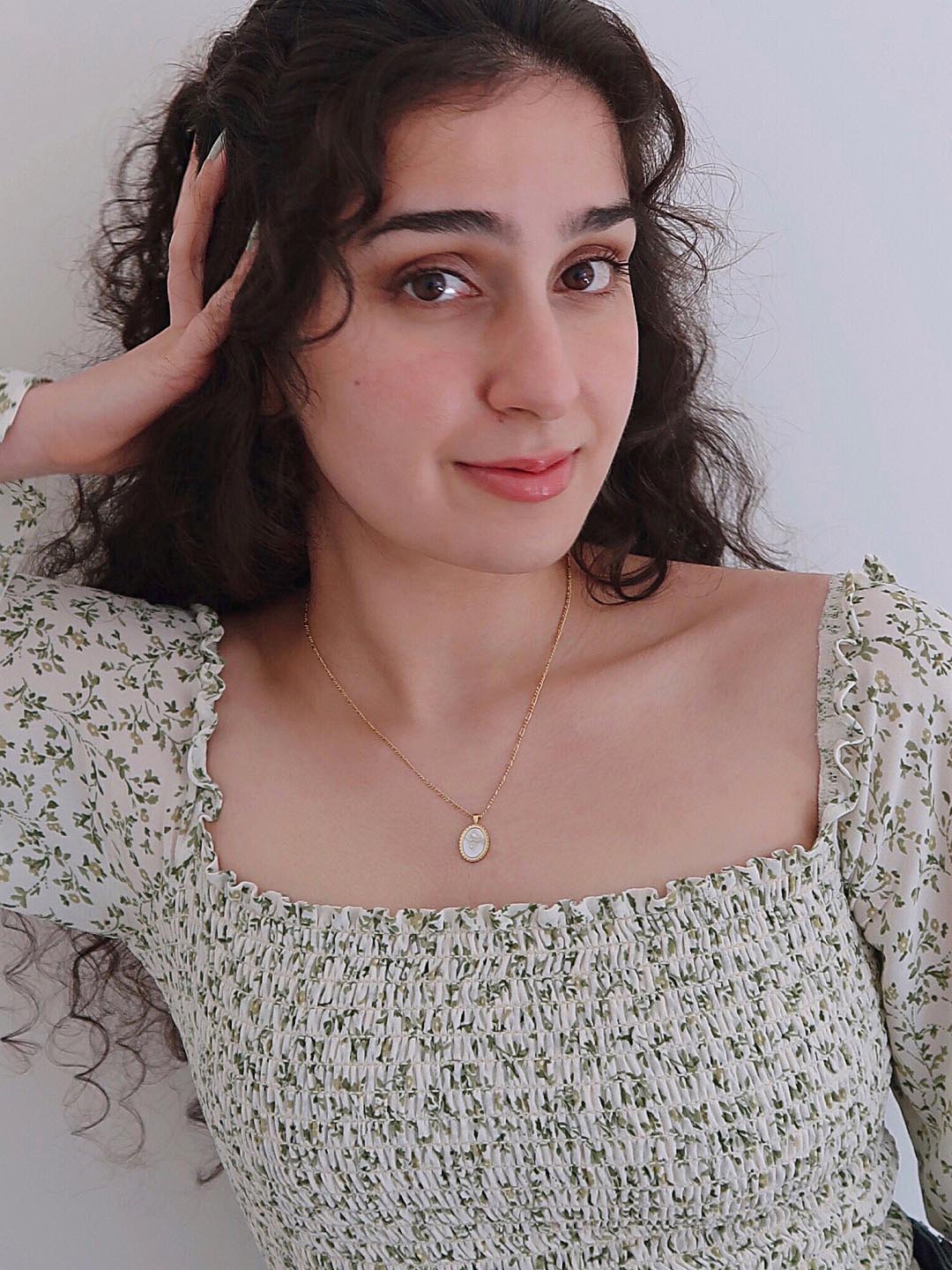 Rose Engraved Necklace - Hannah