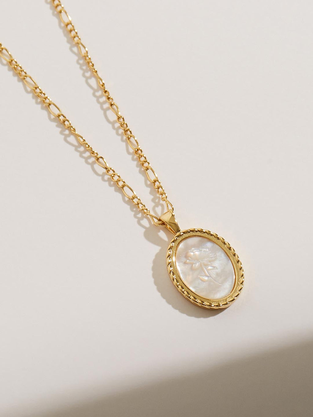 Rose Engraved Necklace - Hannah