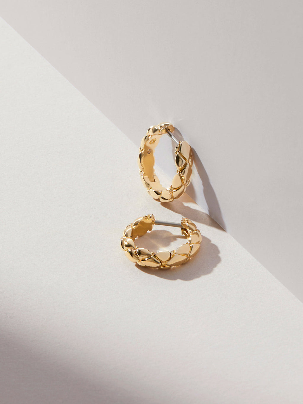 Medium Quilted Hoops - Alessa Medium