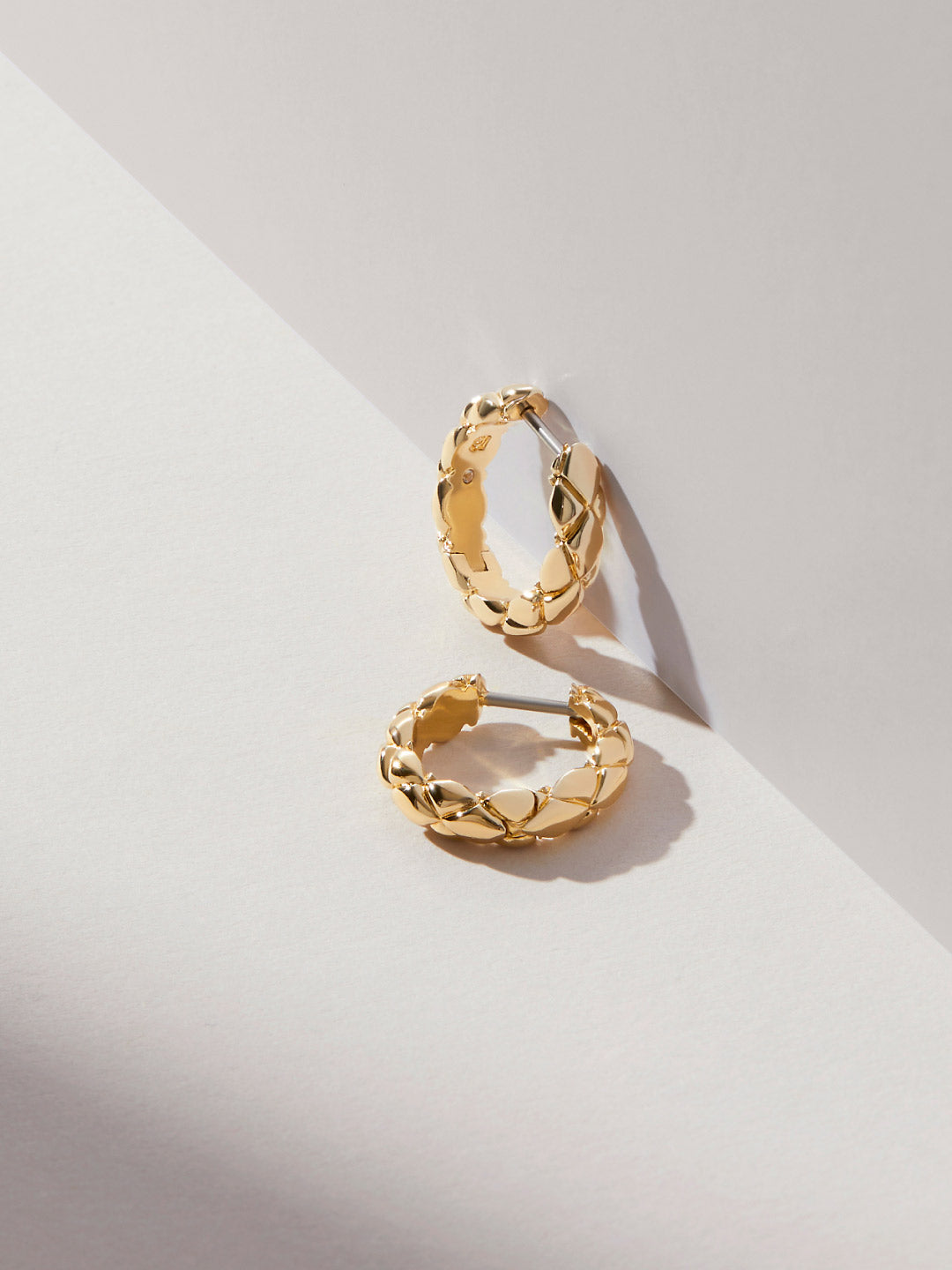 Medium Quilted Hoops - Alessa Medium